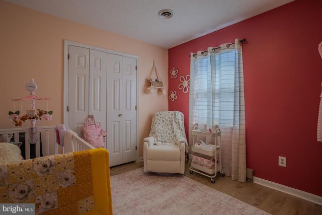 168 DEXTER DR, Martinsburg, WV 25405