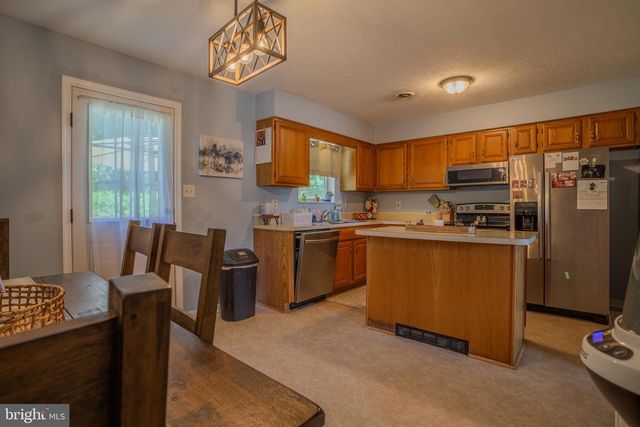 168 DEXTER DR, Martinsburg, WV 25405