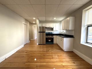 8 Langmaid Ave 4, Somerville, MA 02145