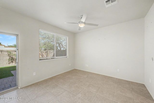 4240 E Columbus Park Place, Tucson, AZ 85712