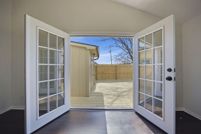 520 Berlin Drive, Versailles, KY 40383