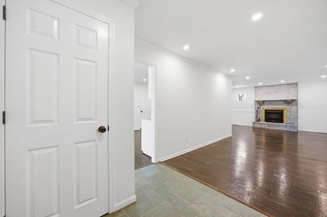 520 Berlin Drive, Versailles, KY 40383