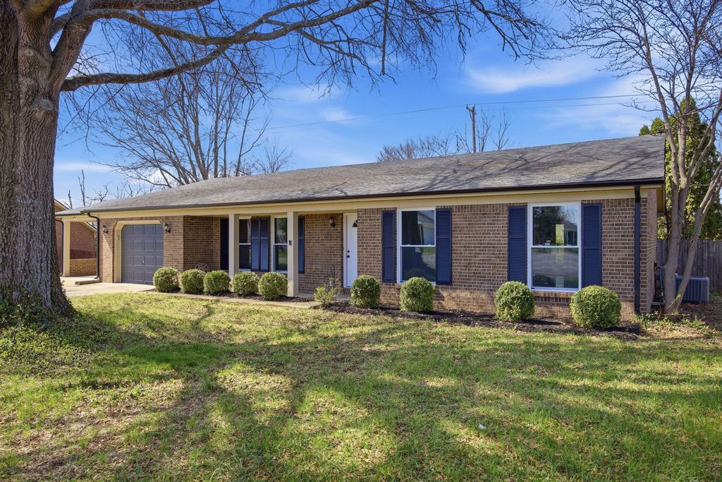 520 Berlin Drive, Versailles, KY 40383