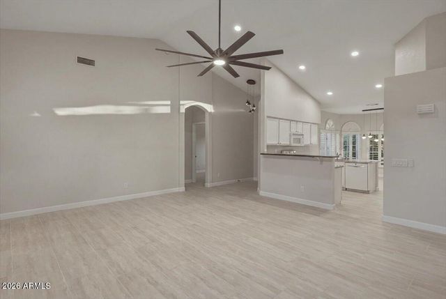 20385 N 54 th Avenue, Glendale, AZ 85308