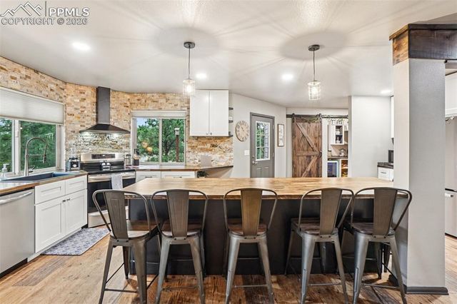 18555 Knollwood Boulevard, Monument, CO 80132