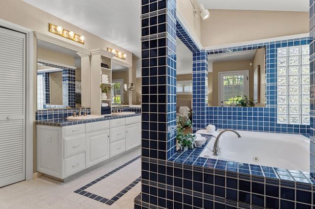 2809 Londonderry Ct, Modesto, CA 95350