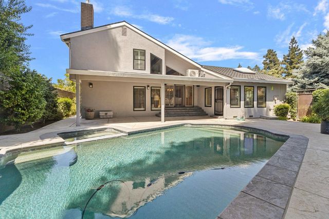 2809 Londonderry Ct, Modesto, CA 95350