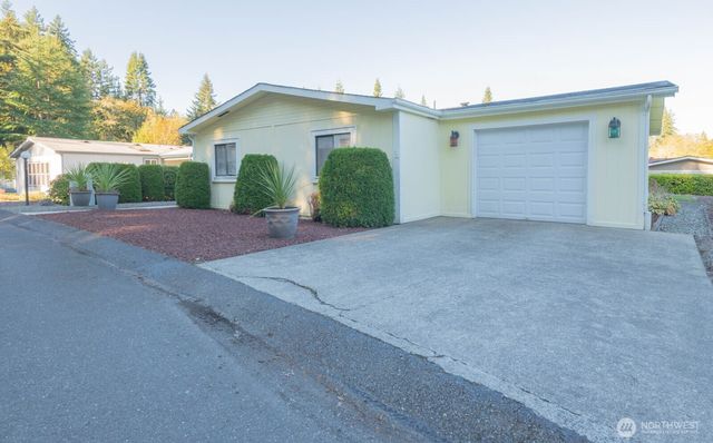 563 NW Silver Glen Lane, Bremerton, WA 98311