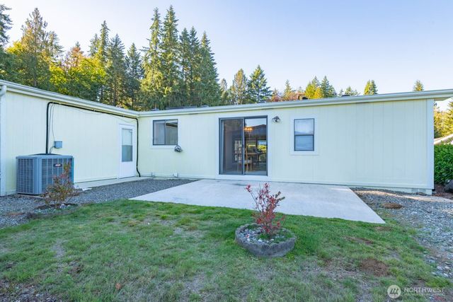 563 NW Silver Glen Lane, Bremerton, WA 98311