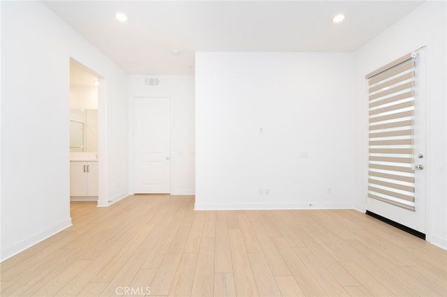 207 Abacus, Irvine, CA 92618