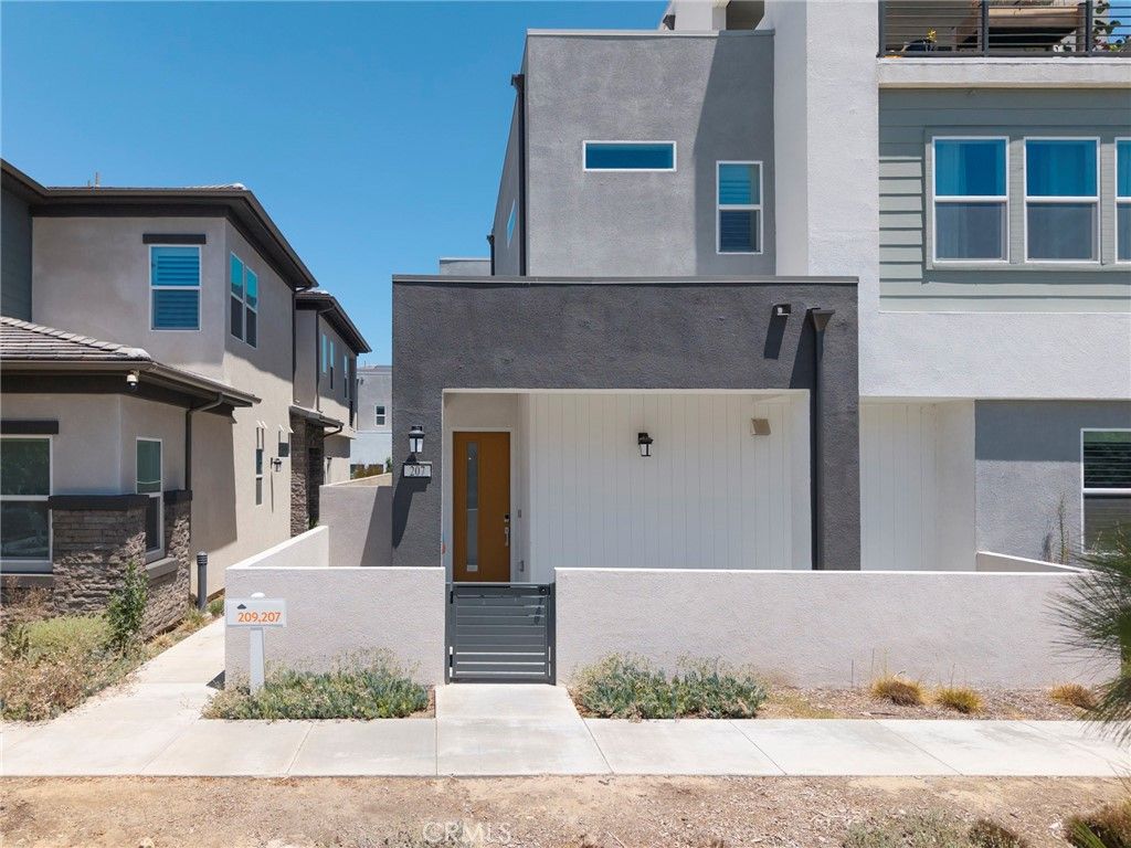 207 Abacus, Irvine, CA 92618