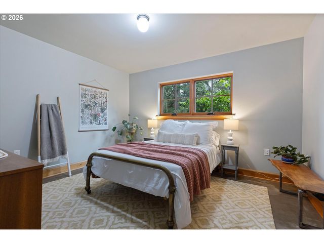 1273 11TH St, West Linn, OR 97068