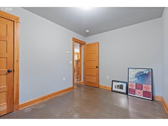 1273 11TH St, West Linn, OR 97068