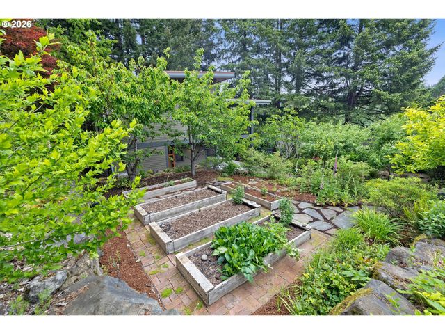 1273 11TH St, West Linn, OR 97068