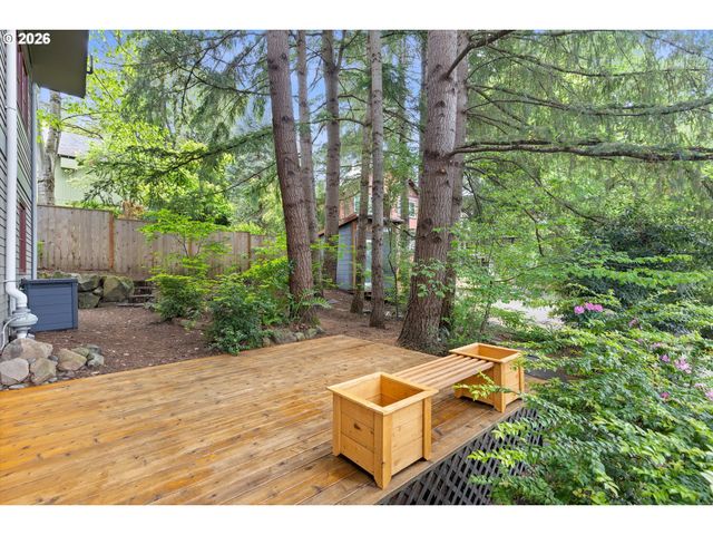 1273 11TH St, West Linn, OR 97068