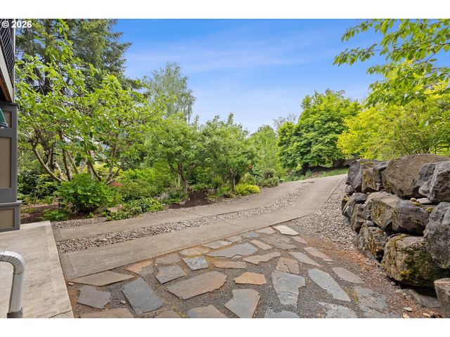 1273 11TH St, West Linn, OR 97068