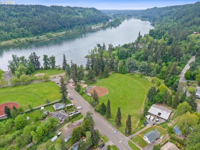 1273 11TH St, West Linn, OR 97068