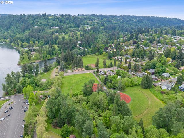 1273 11TH St, West Linn, OR 97068