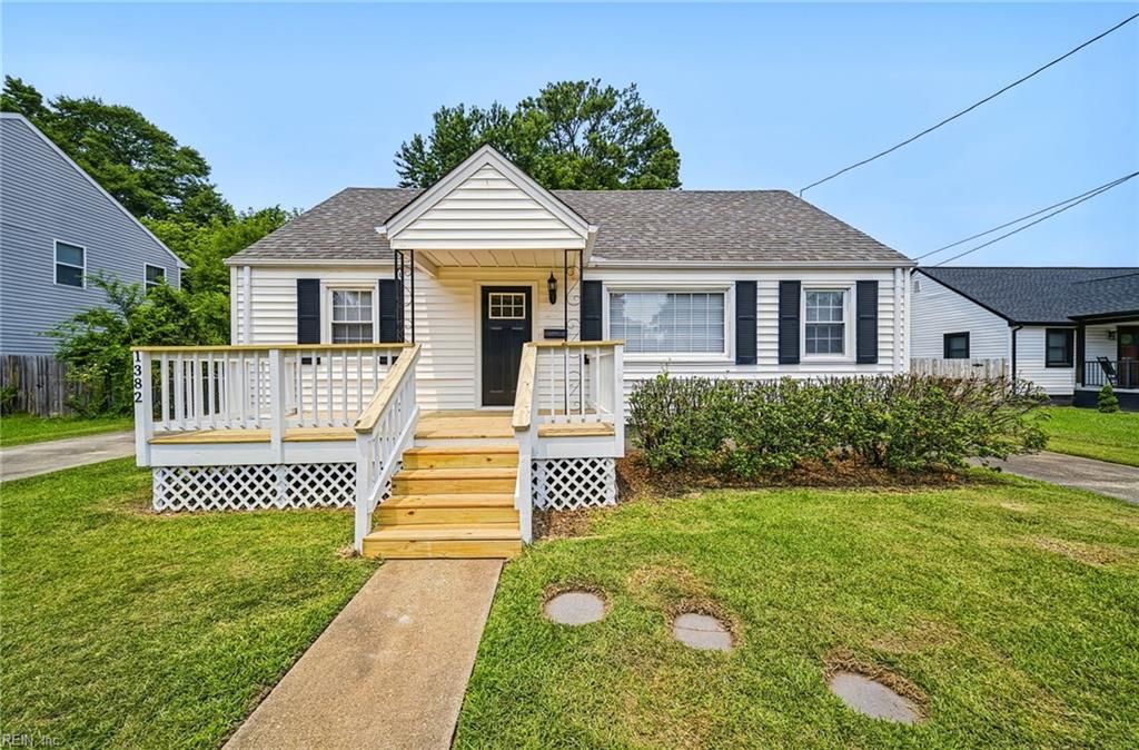 1382 Hammond CT, Norfolk, VA 23503