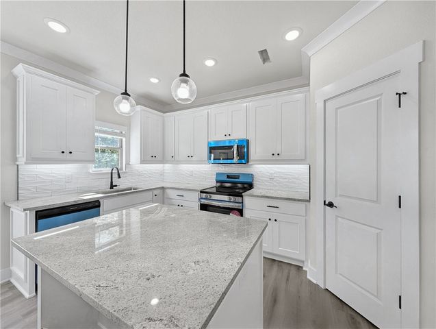 284 Stoneykirk Drive, Bella Vista, AR 72715
