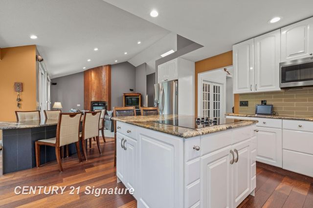 5790 Dunrovin Drive, Saginaw Twp, MI 48638