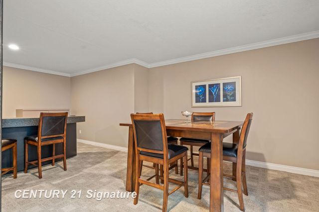 5790 Dunrovin Drive, Saginaw Twp, MI 48638