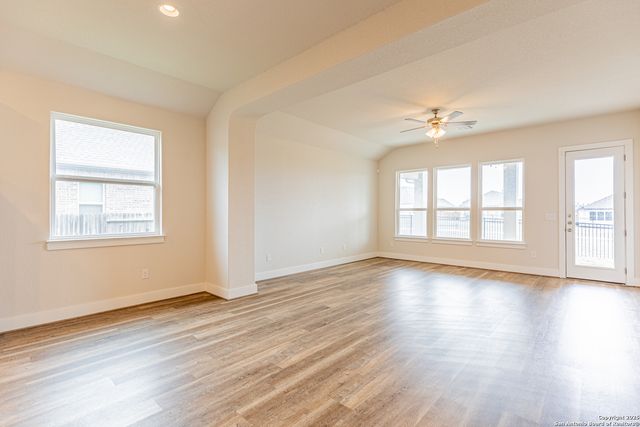 920 foxbrook, Cibolo, TX 78108