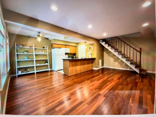 1196 COVE Drive 151C, Prospect Heights, IL 60070