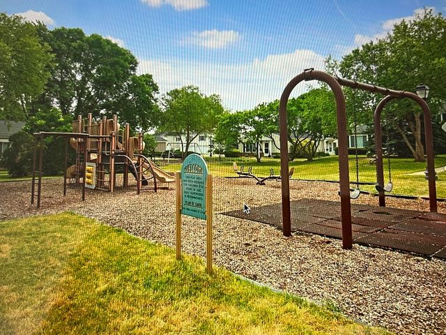 1196 COVE Drive 151C, Prospect Heights, IL 60070