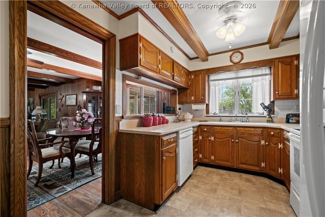 5447 Longview Drive, Cross Lanes, WV 25313