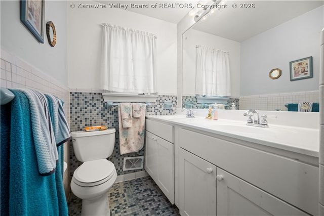 5447 Longview Drive, Cross Lanes, WV 25313