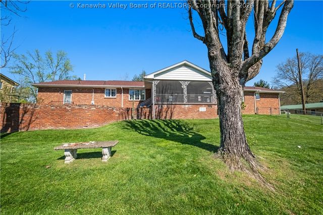 5447 Longview Drive, Cross Lanes, WV 25313