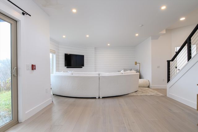 48 Alpine Way D-1, Ludlow, VT 05149