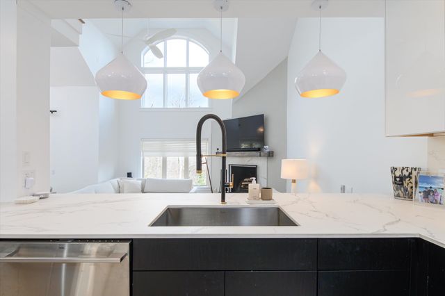 48 Alpine Way D-1, Ludlow, VT 05149