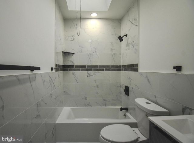 456 S 2ND ST, Darby, PA 19023