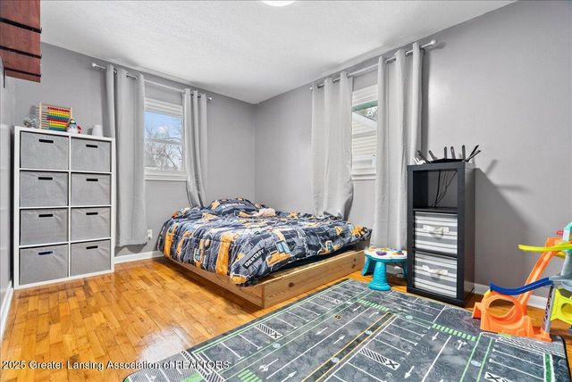 1015 Brad Street, Lansing, MI 48911