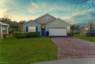 10357 Silver Pond LN, Lehigh Acres, FL 33936