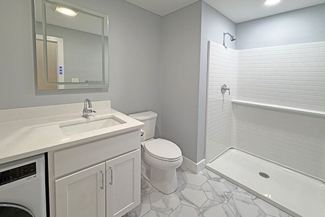 105 Paige 202, Lowell, MA 01852