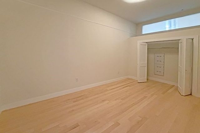 105 Paige 202, Lowell, MA 01852