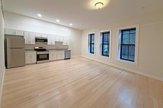 105 Paige 202, Lowell, MA 01852