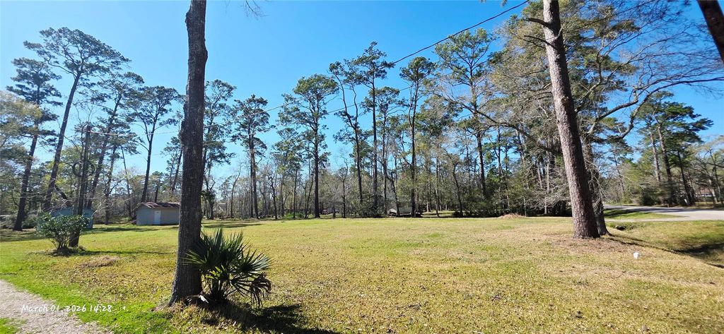 3506 Yupon Street, Dickinson, TX 77539