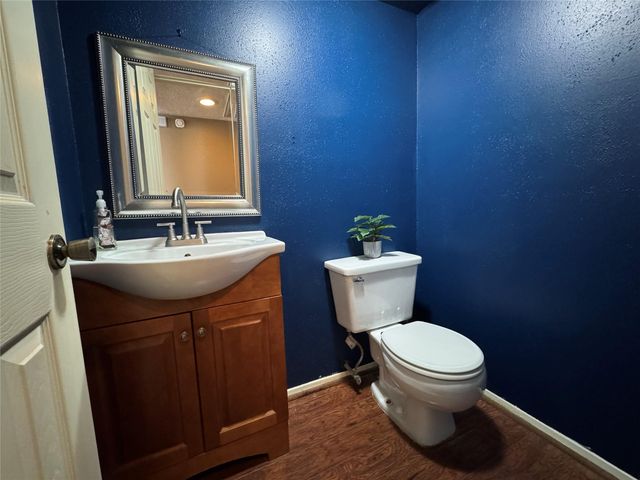 313 Thistlewood Court, League City, TX 77573