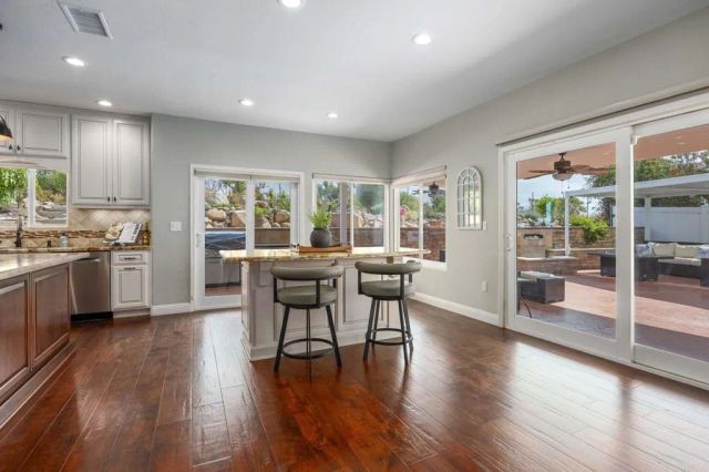 4863 Marathon Way, Oceanside, CA 92054