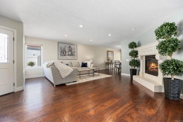 4863 Marathon Way, Oceanside, CA 92054