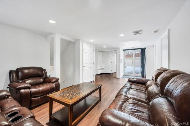 178 Gerhard Road, Plainview, NY 11803