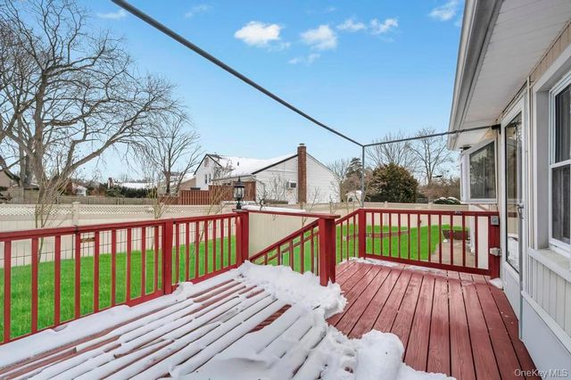 178 Gerhard Road, Plainview, NY 11803