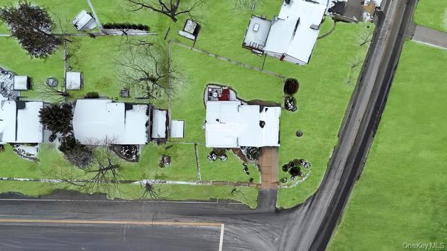 178 Gerhard Road, Plainview, NY 11803