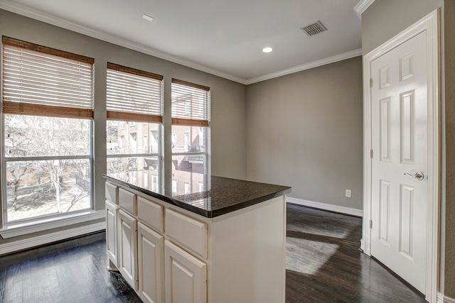 3435 Howell Street, Dallas, TX 75204