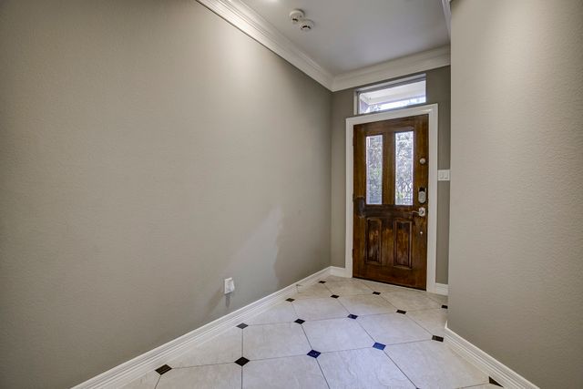 3435 Howell Street, Dallas, TX 75204