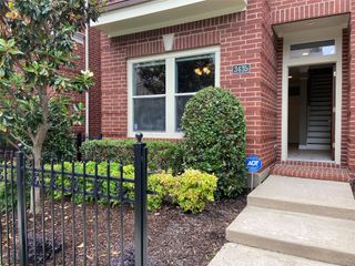 3435 Howell Street, Dallas, TX 75204